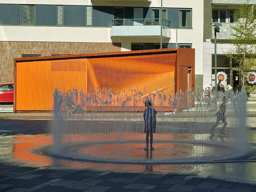 Teknikbyggnad, Storängstorget